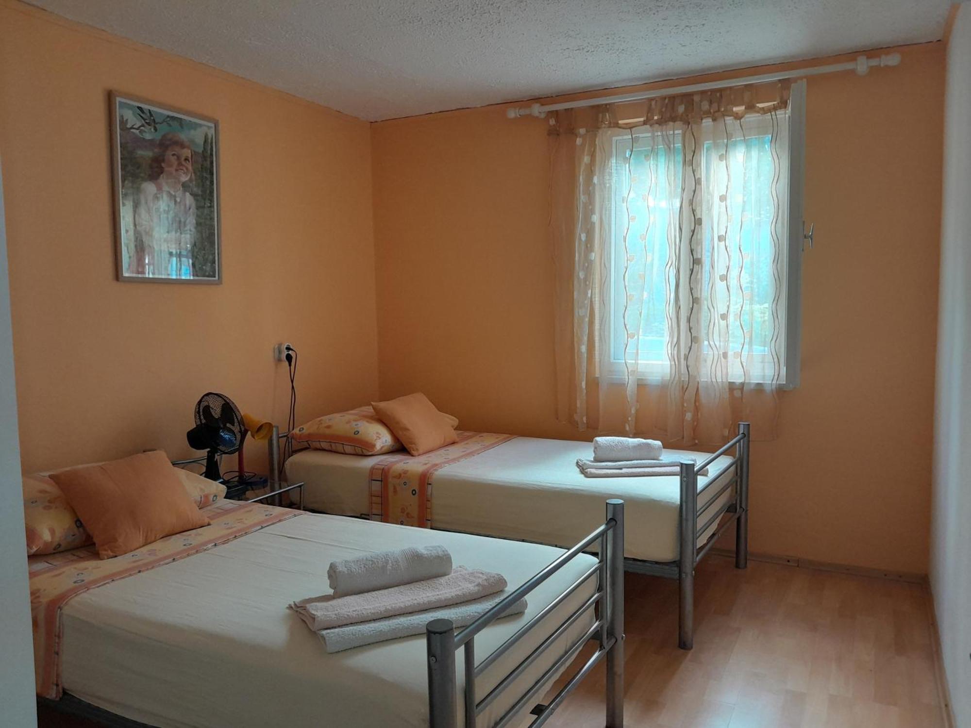 Apartments With A Parking Space Postira, Brac - 2911 Стая снимка