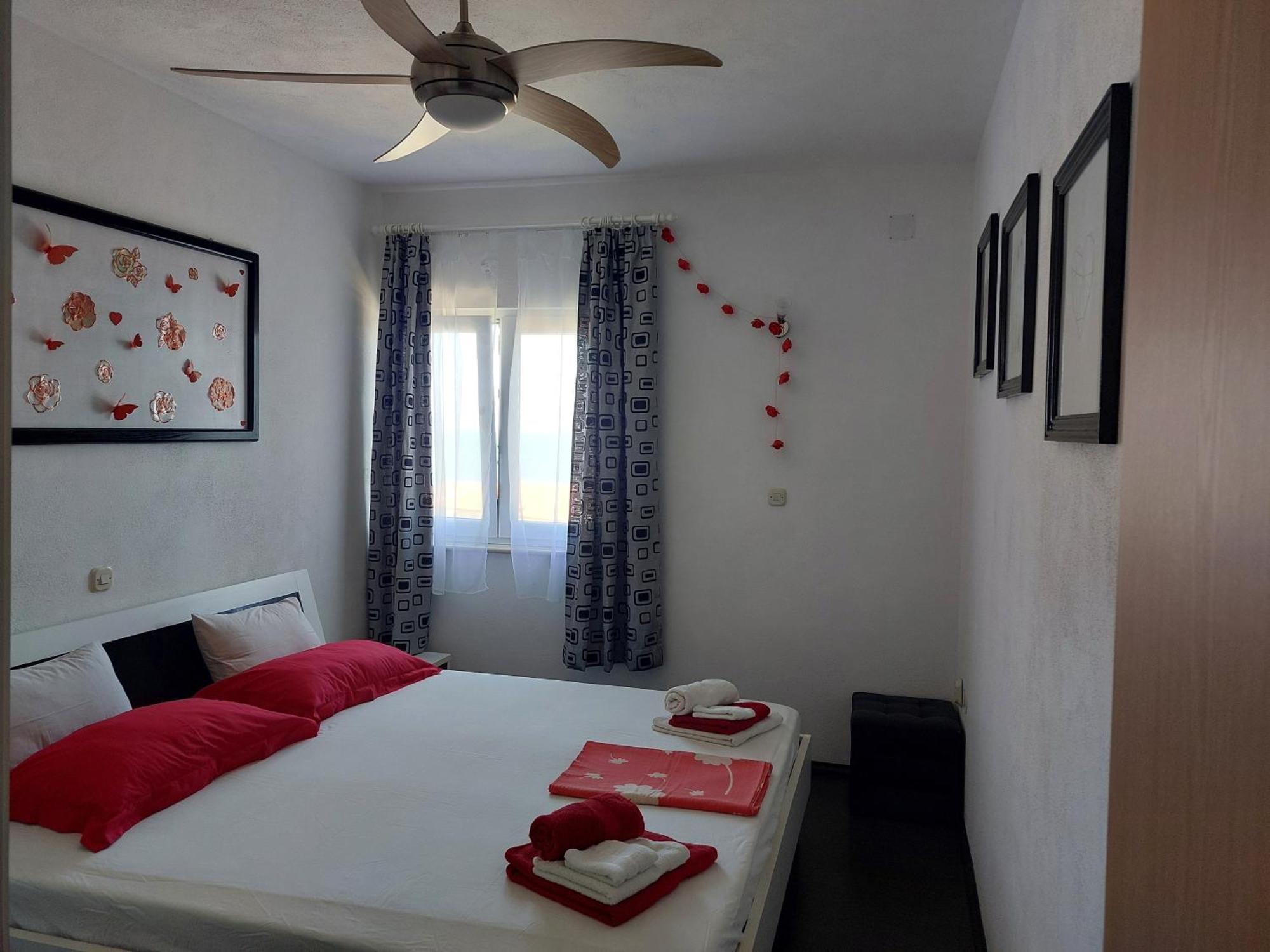 Apartments With A Parking Space Postira, Brac - 2911 Екстериор снимка